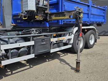 - CONTAINER + HIAB 166 CRANE / KRAN